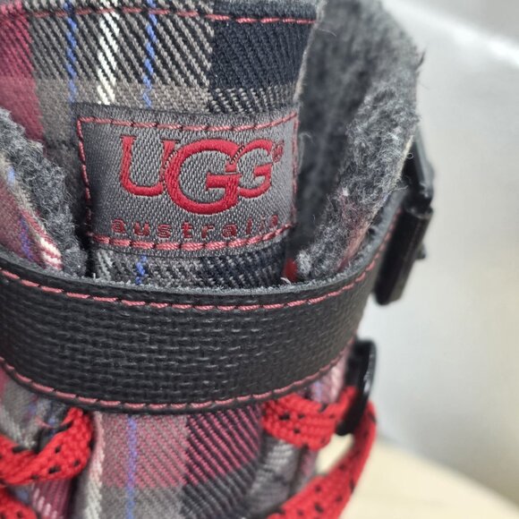 UGG Women’s Decatur Plaid Boots Waterproof Black/Red Size US 8 S/N 1001742 - Picture 8 of 10
